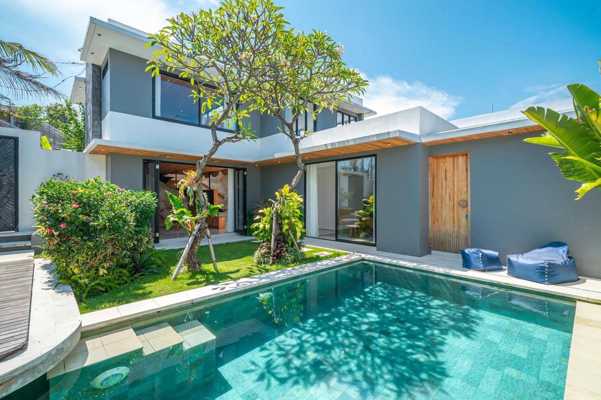 Villa Arunika - Stylish Tropical 2Br Villa Close To Nyanyi Beach! Selemadeg Extérieur photo