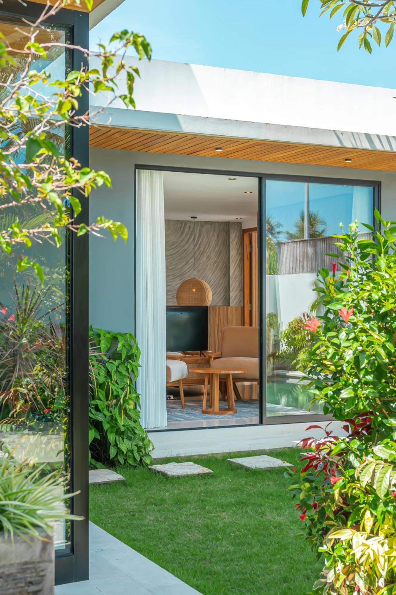 Villa Arunika - Stylish Tropical 2Br Villa Close To Nyanyi Beach! Selemadeg Extérieur photo