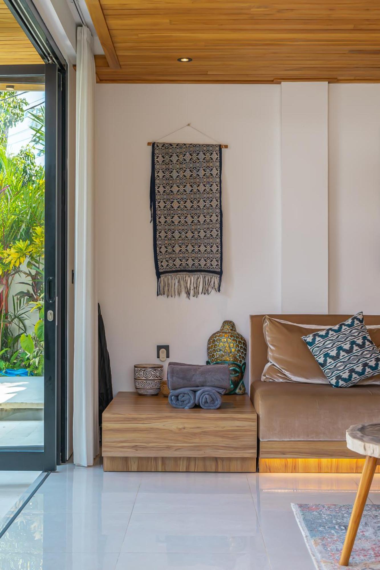 Villa Arunika - Stylish Tropical 2Br Villa Close To Nyanyi Beach! Selemadeg Extérieur photo